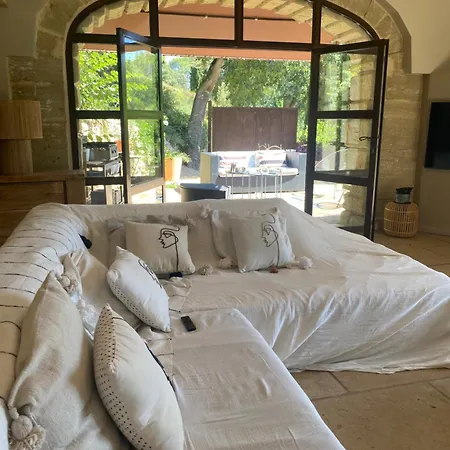 Villa La Magnanerie D Aubais